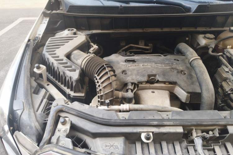 Used Cadillac XT5 2018 25T Luxury Model Engine Bay Right