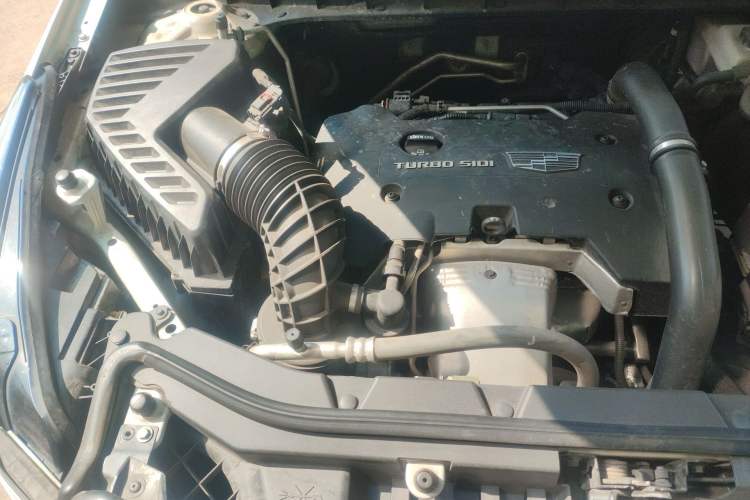 Used Cadillac XT5 2018 25T Luxury Model Engine Bay Right