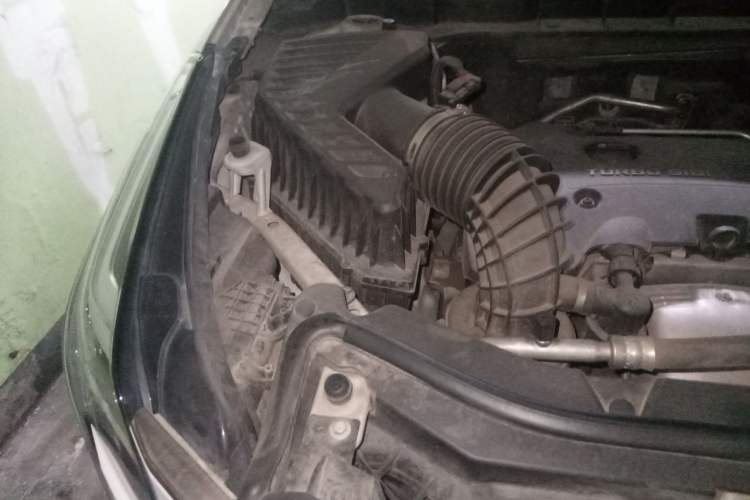 Used Cadillac XT5 2018 28T Four-Wheel Drive Luxury Model Engine Bay Right