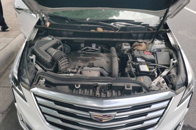 Used Cadillac XT5 2018 28T Four-Wheel Drive Luxury Model Engine Bay