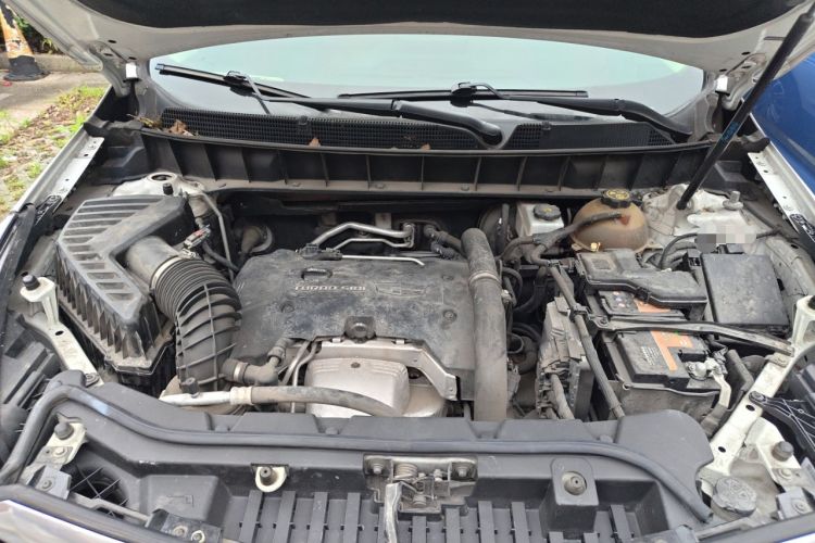 Used Cadillac XT5 2018 25T Luxury Model Engine Bay