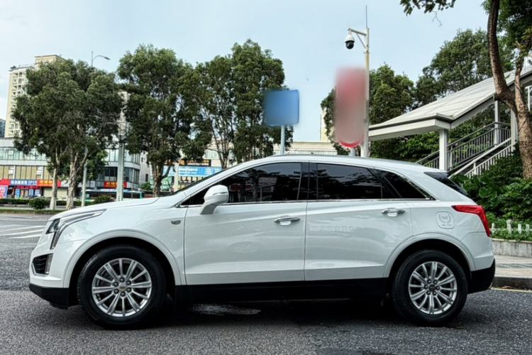 Used Cadillac XT5 2018 25T Tech Model Exterior 1
