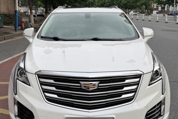 Used Cadillac XT5 2018 25T Luxury Model Exterior 1