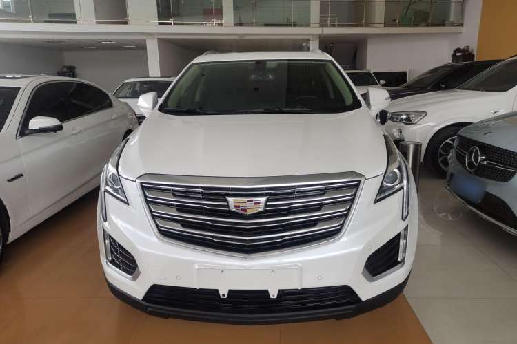 Used Cadillac XT5 2018 25T Luxury Model Exterior 1