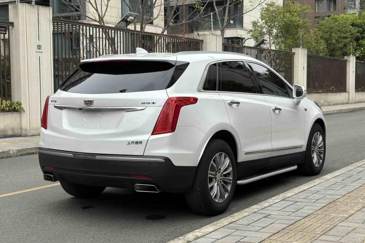 Used Cadillac XT5 2018 25T Luxury Model Exterior 1