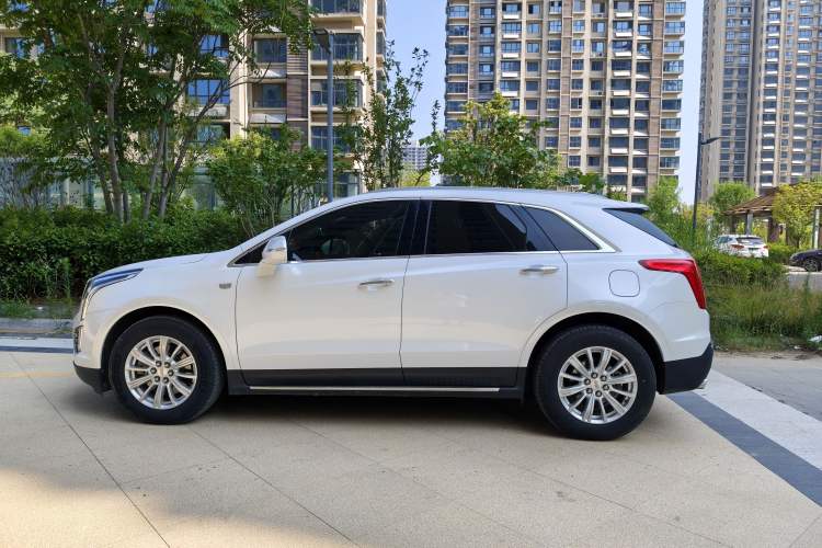 Used Cadillac XT5 2018 28E Four-Wheel Drive Tech Version Exterior 10