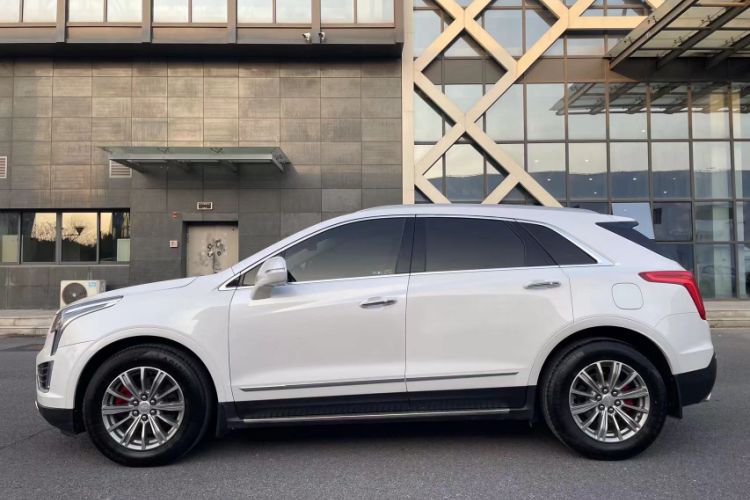 Used Cadillac XT5 2018 25T Luxury Model Exterior 10