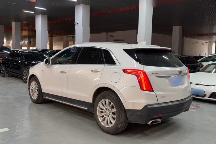 Used Cadillac XT5 2018 28E Four-Wheel Drive Tech Version Exterior 2