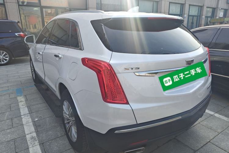 Used Cadillac XT5 2018 25T Luxury Model Exterior 2