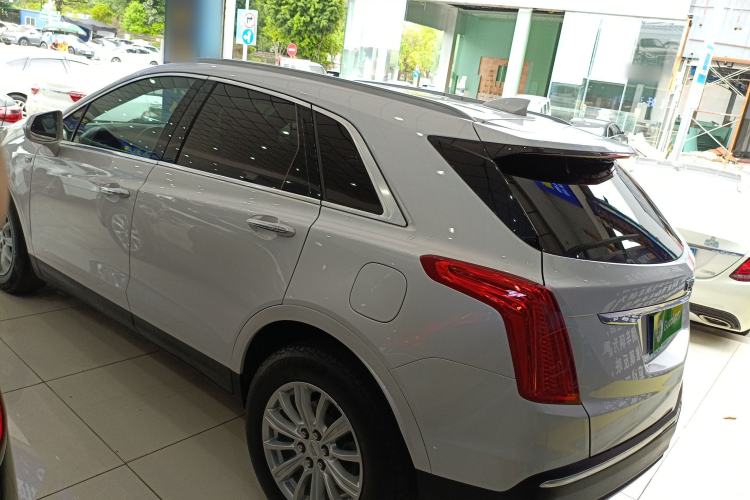 Used Cadillac XT5 2018 25T Tech Model Exterior 2