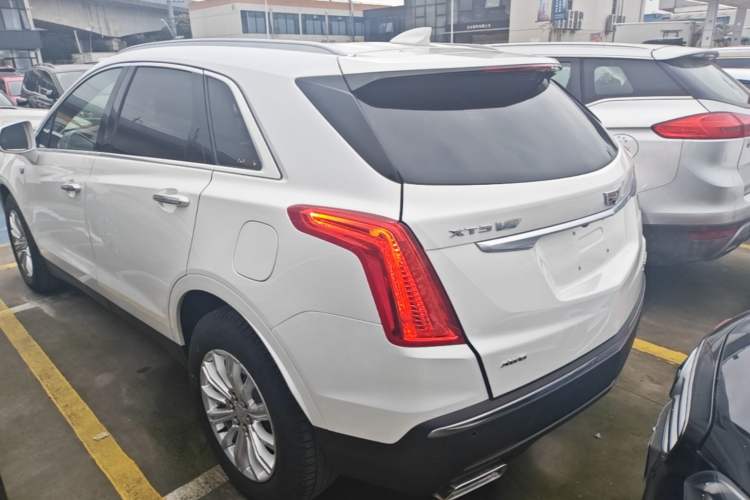 Used Cadillac XT5 2018 28E Four-Wheel Drive Tech Version Exterior 2