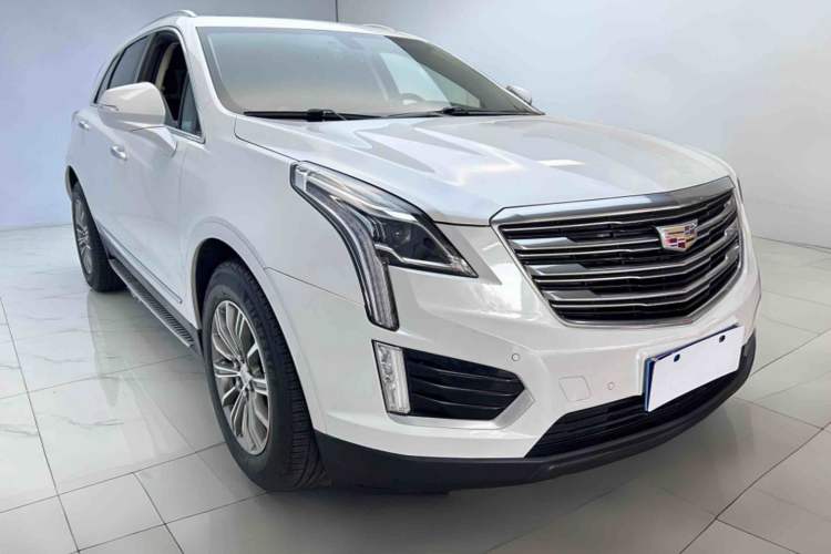Used Cadillac XT5 2018 28T Four-Wheel Drive Luxury Model Exterior 2