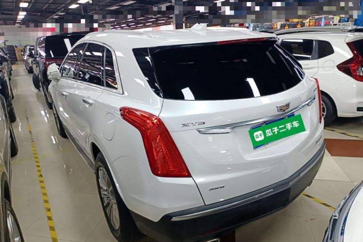 Used Cadillac XT5 2018 28T Four-Wheel Drive Luxury Model Exterior 2