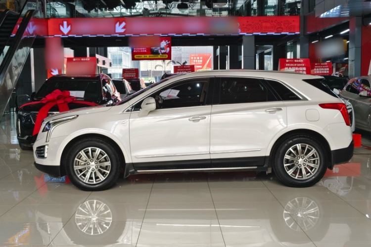Used Cadillac XT5 2018 28T Four-Wheel Drive Luxury Model Exterior 3