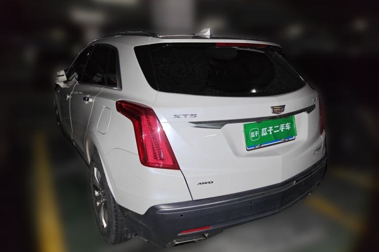 Used Cadillac XT5 2018 28T Four-Wheel Drive Luxury Model Exterior 3