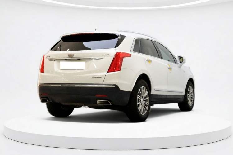 Used Cadillac XT5 2018 25T Luxury Model Exterior 3