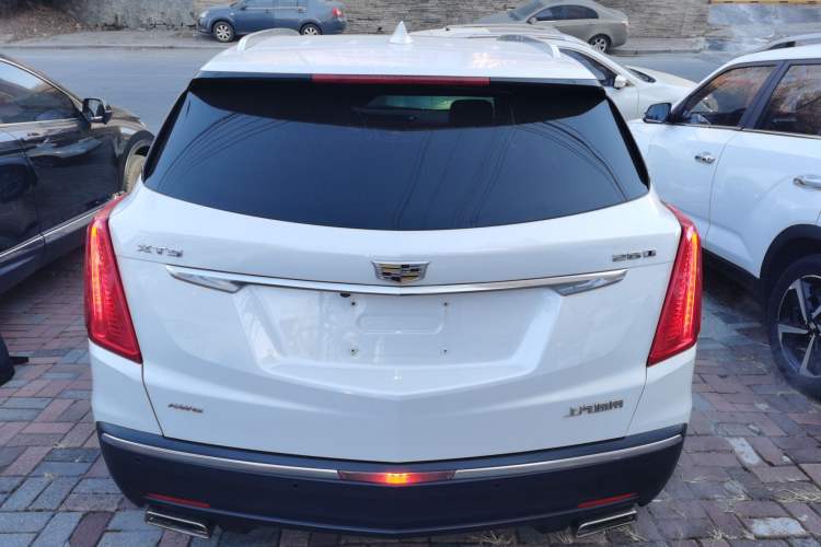 Used Cadillac XT5 2018 28T Four-Wheel Drive Luxury Model Exterior 4