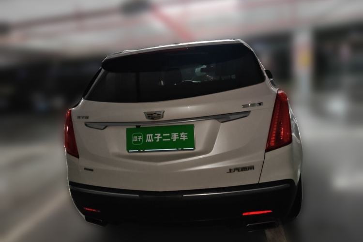 Used Cadillac XT5 2018 25T Luxury Model Exterior 4