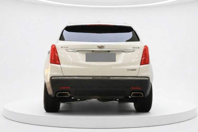 Used Cadillac XT5 2018 25T Luxury Model Exterior 4