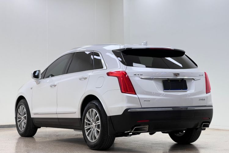 Used Cadillac XT5 2018 28T Four-Wheel Drive Luxury Model Exterior 5