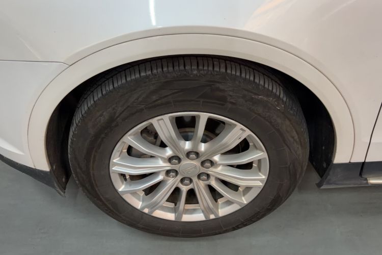 Used Cadillac XT5 2018 28E Four-Wheel Drive Tech Version Exterior 6