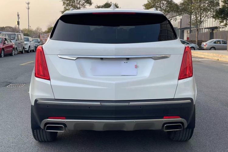 Used Cadillac XT5 2018 25T Luxury Model Exterior 6