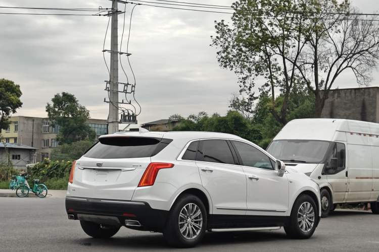 Used Cadillac XT5 2018 28T Four-Wheel Drive Luxury Model Exterior 8