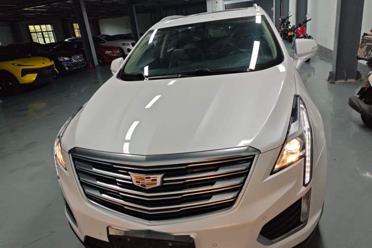 Used Cadillac XT5 2018 25T Luxury Model Front