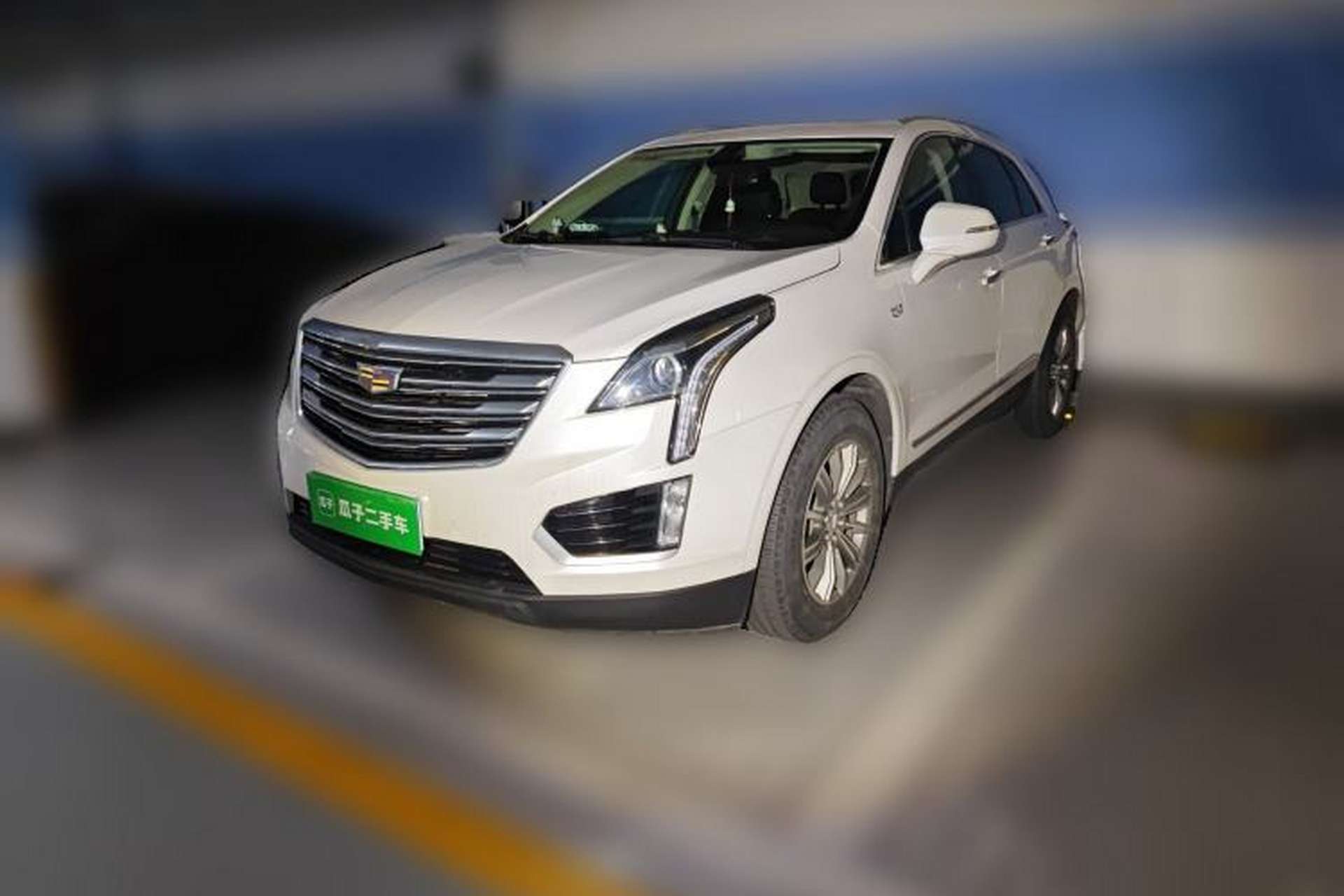 Used Cadillac XT5 2018 25T Luxury Model Front Left 45 Deg