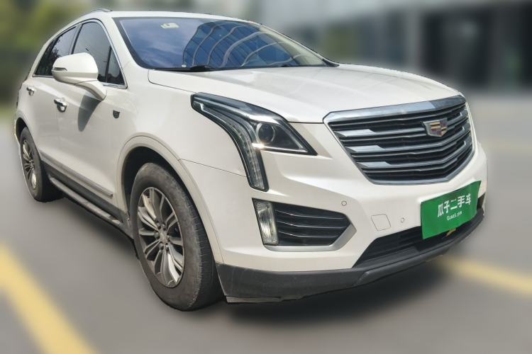 Used Cadillac XT5 2018 25T Luxury Model Front Right 45 Deg