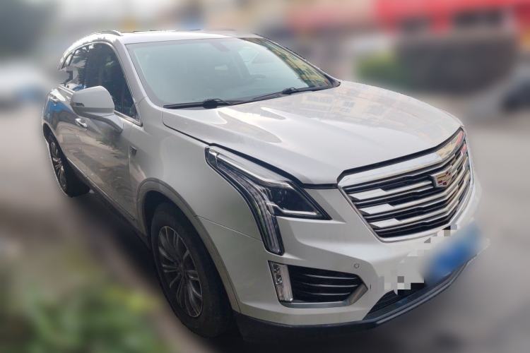Used Cadillac XT5 2018 28T Four-Wheel Drive Luxury Model Front Right 45 Deg