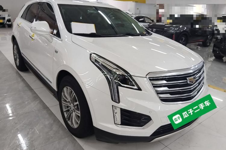 Used Cadillac XT5 2018 28T Four-Wheel Drive Luxury Model Front Right 45 Deg