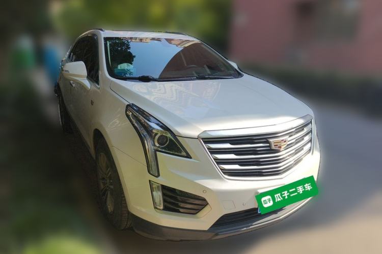 Used Cadillac XT5 2018 25T Luxury Model Front Right 45 Deg