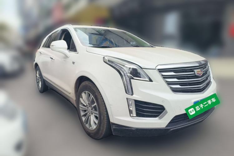 Used Cadillac XT5 2018 28T Four-Wheel Drive Luxury Model Front Right 45 Deg