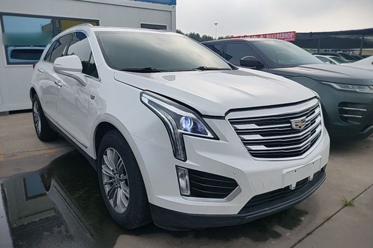 Used Cadillac XT5 2018 25T Luxury Model Front Right 45 Deg