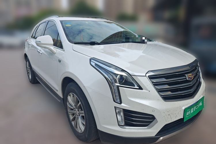 Used Cadillac XT5 2018 25T Luxury Model Front Right 45 Deg