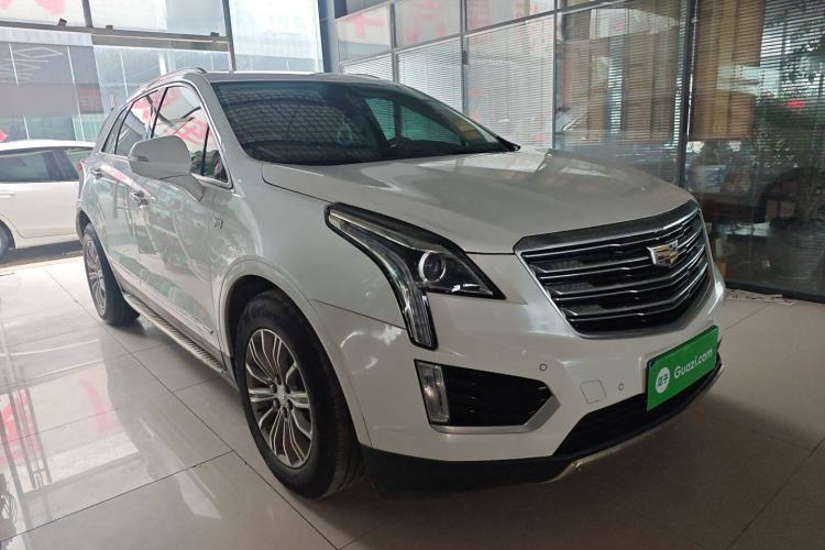 Used Cadillac XT5 2018 25T Luxury Model Front Right 45 Deg