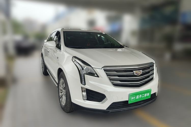 Used Cadillac XT5 2018 25T Luxury Model Front Right 45 Deg