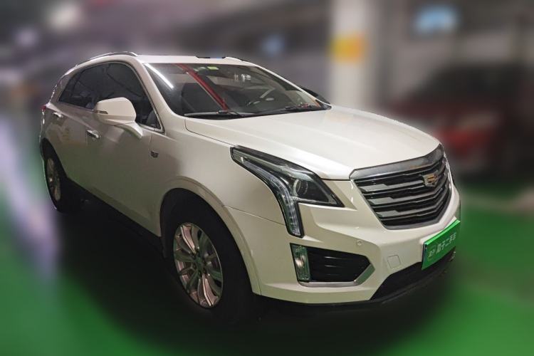 Used Cadillac XT5 2018 28E Four-Wheel Drive Tech Version Front Right 45 Deg