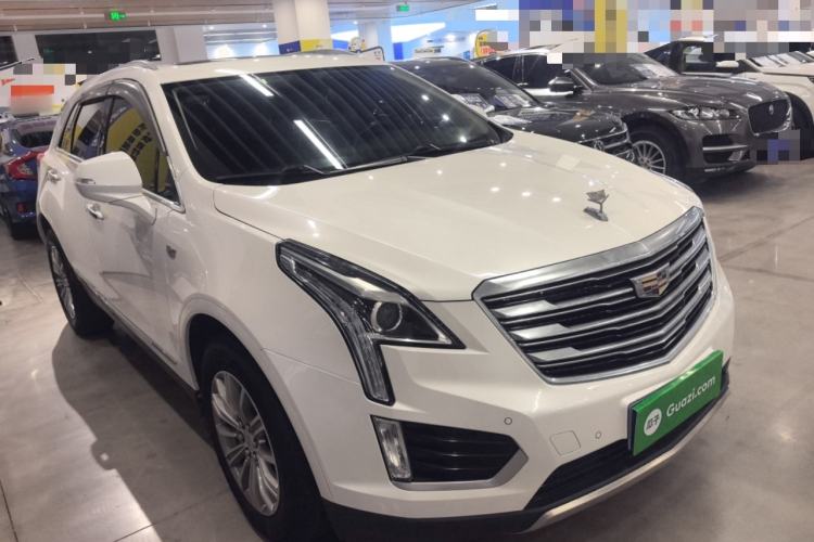 Used Cadillac XT5 2018 25T Luxury Model Front Right 45 Deg