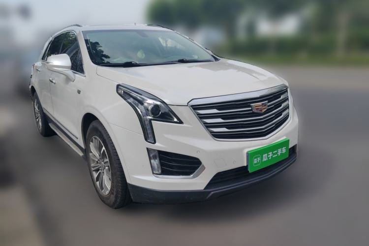 Used Cadillac XT5 2018 25T Luxury Model Front Right 45 Deg