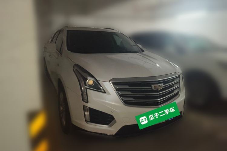 Used Cadillac XT5 2018 25T Luxury Model Front Right 45 Deg