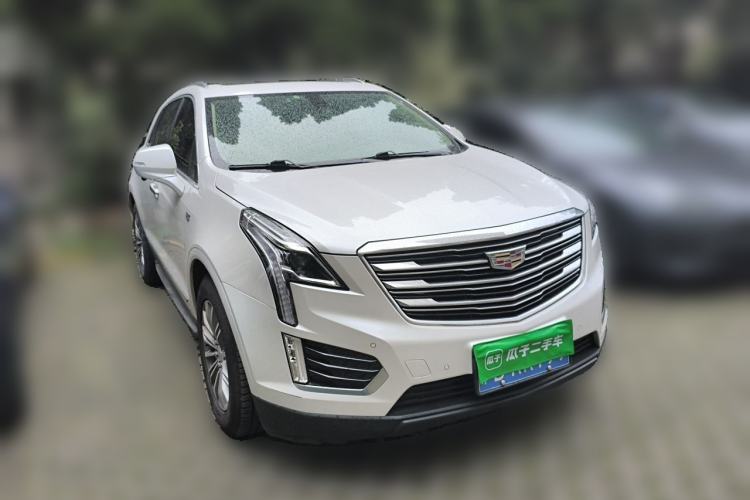 Used Cadillac XT5 2018 28T Four-Wheel Drive Luxury Model Front Right 45 Deg