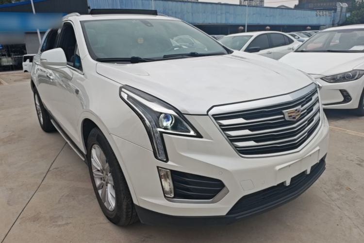Used Cadillac XT5 2018 28E Four-Wheel Drive Tech Version Front Right 45 Deg