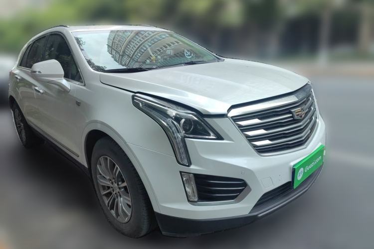Used Cadillac XT5 2018 25T Luxury Model Front Right 45 Deg