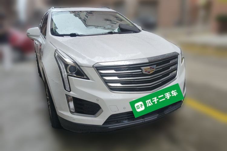 Used Cadillac XT5 2018 25T Luxury Model Front Right 45 Deg