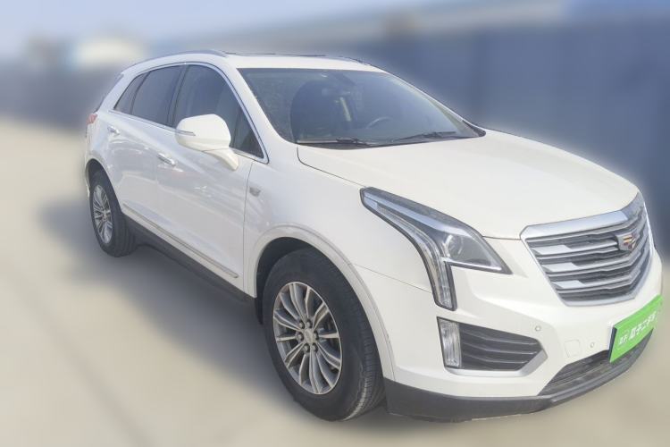 Used Cadillac XT5 2018 25T Luxury Model Front Right 45 Deg