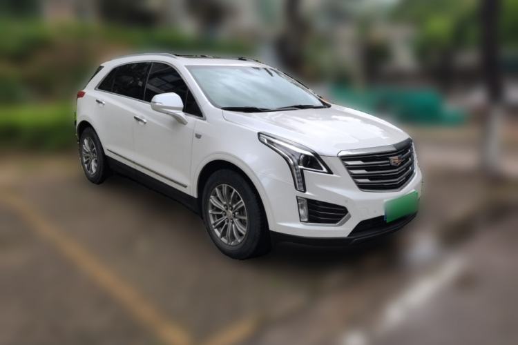 Used Cadillac XT5 2018 25T Luxury Model Front Right 45 Deg