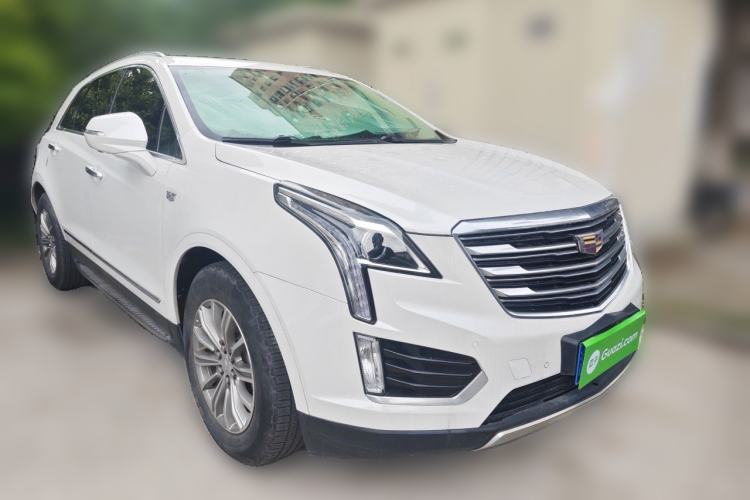 Used Cadillac XT5 2018 25T Luxury Model Front Right 45 Deg