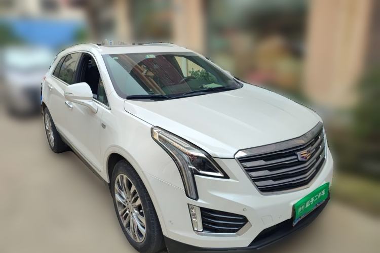 Used Cadillac XT5 2018 28E Four-Wheel Drive Tech Version Front Right 45 Deg
